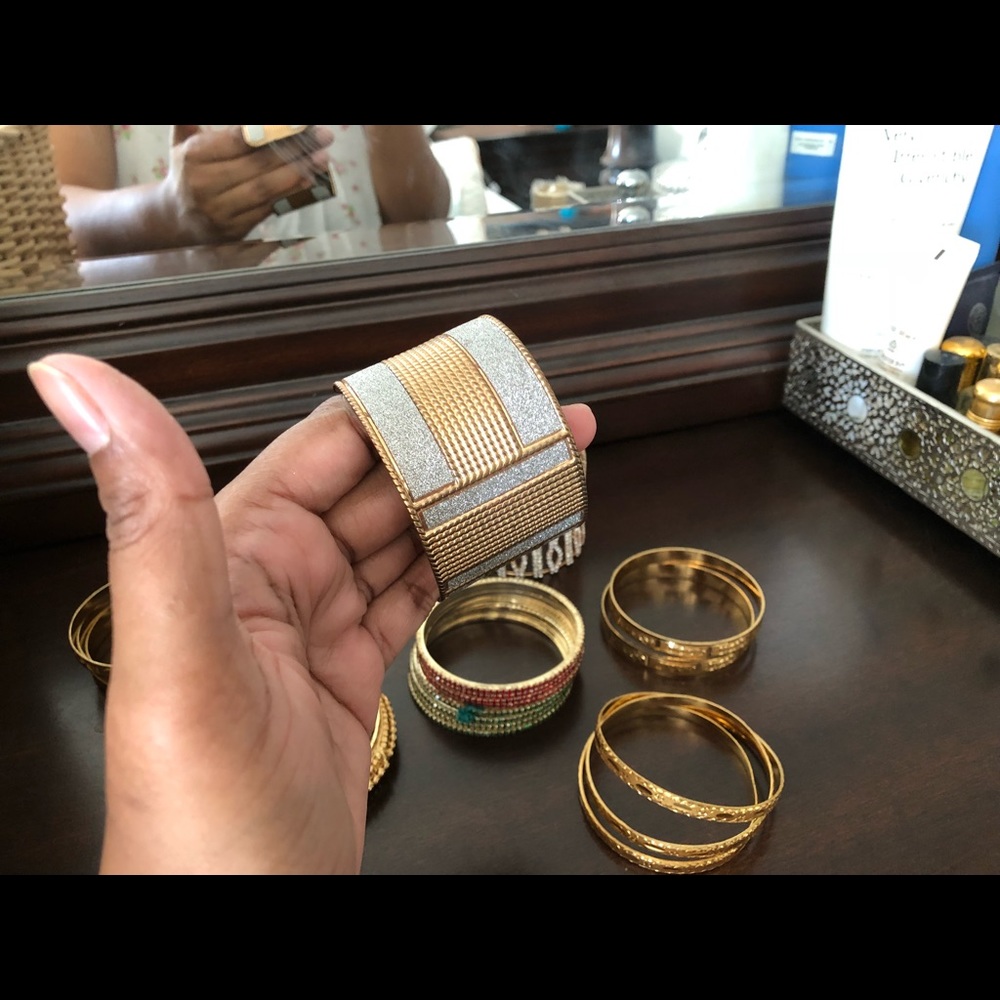 Bangles/Bracelets - image 3